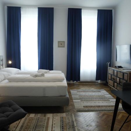 Casa Nostra - Schoene 3-Zimmerwohnung Am Augarten ウィーン エクステリア 写真