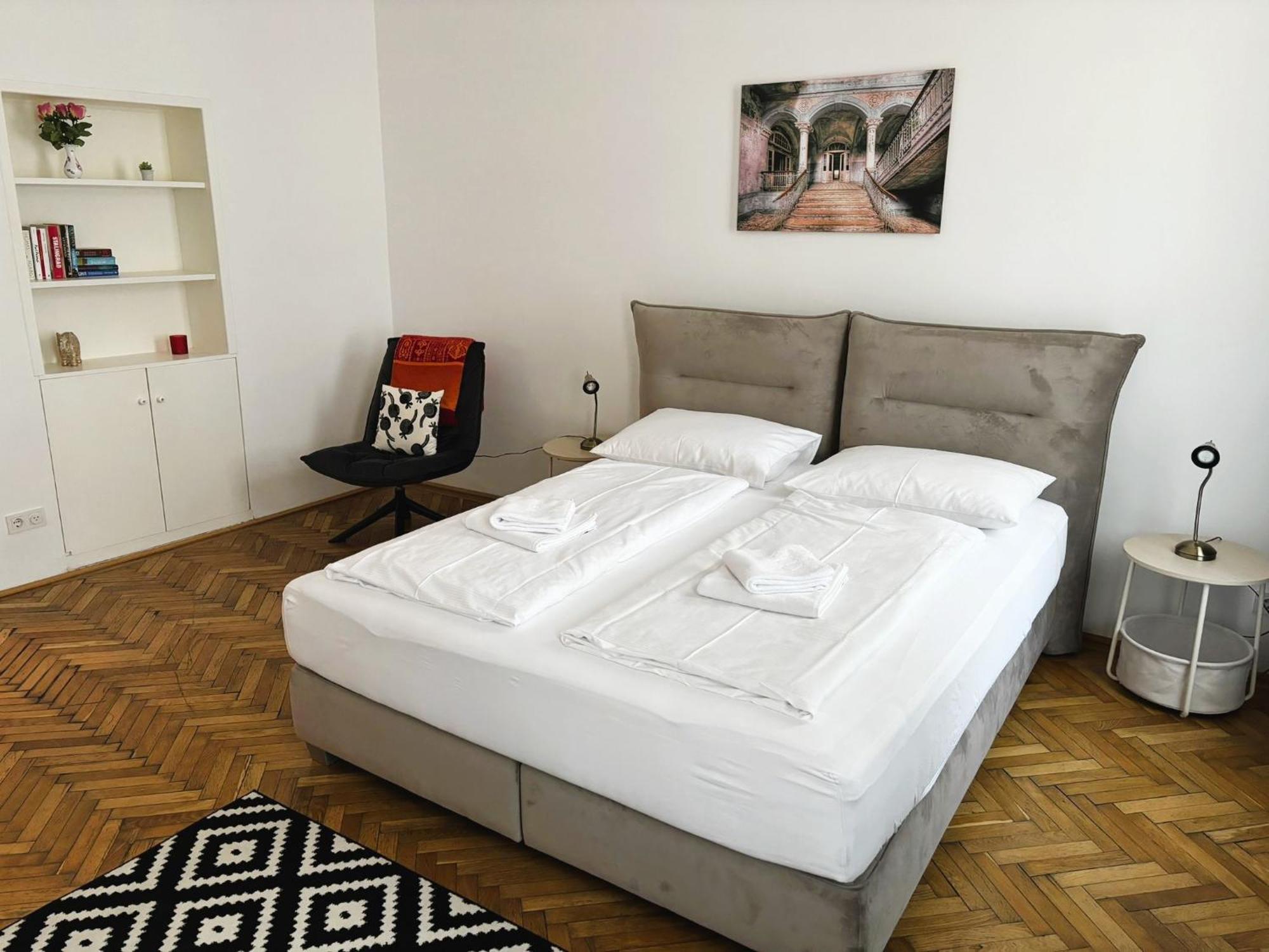Casa Nostra - Schoene 3-Zimmerwohnung Am Augarten ウィーン エクステリア 写真